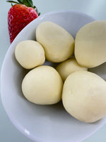 Erdbeeren in weißer Schokolade 100g - sveygan - Premium Mediterran