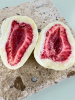 Erdbeeren in weißer Schokolade 100g - sveygan - Premium Mediterran
